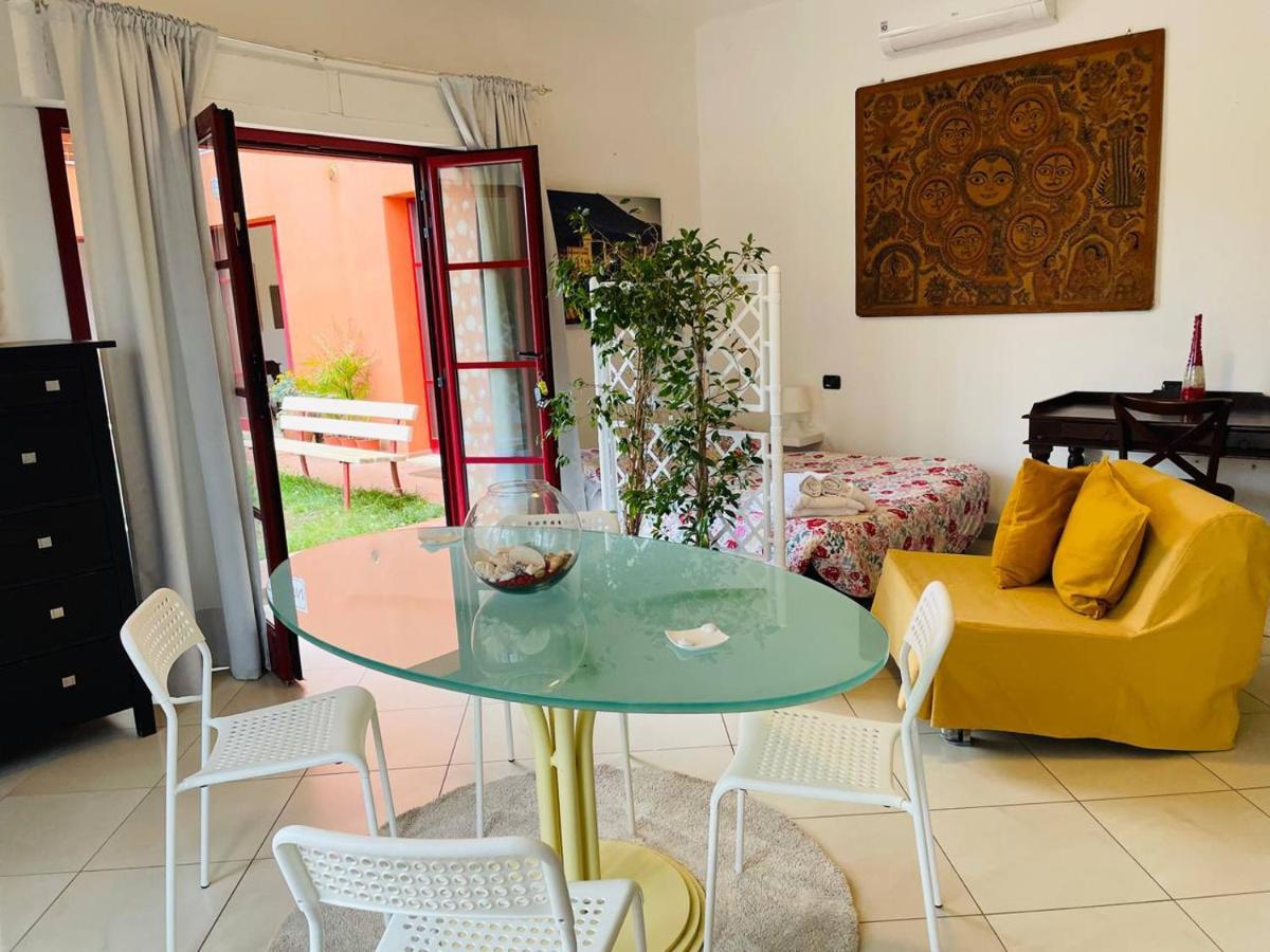 Regina Del Mare Holiday Apartments Тирренія Екстер'єр фото