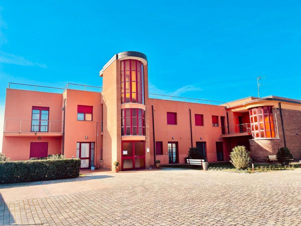 Regina Del Mare Holiday Apartments Тирренія Екстер'єр фото
