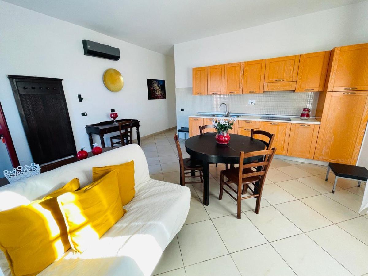 Regina Del Mare Holiday Apartments Тирренія Екстер'єр фото