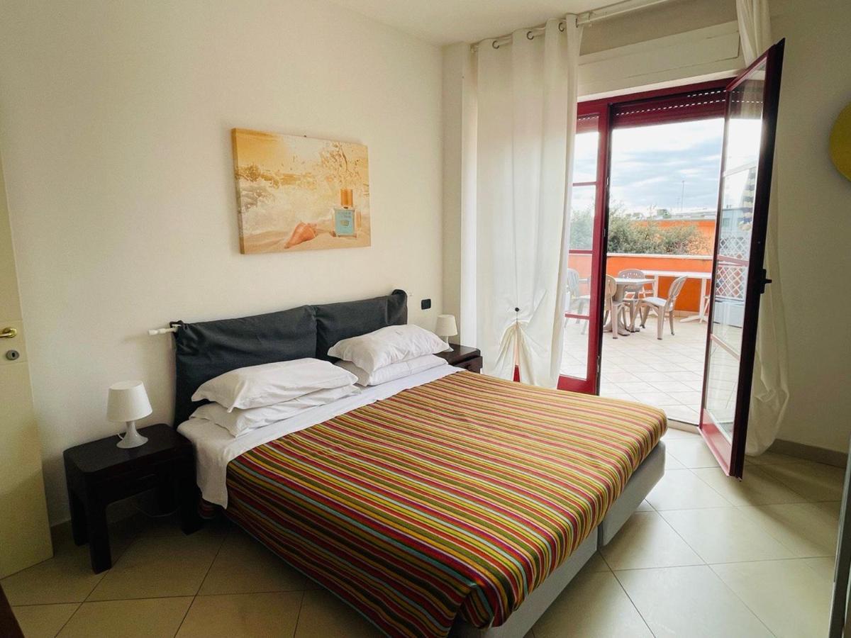 Regina Del Mare Holiday Apartments Тирренія Екстер'єр фото