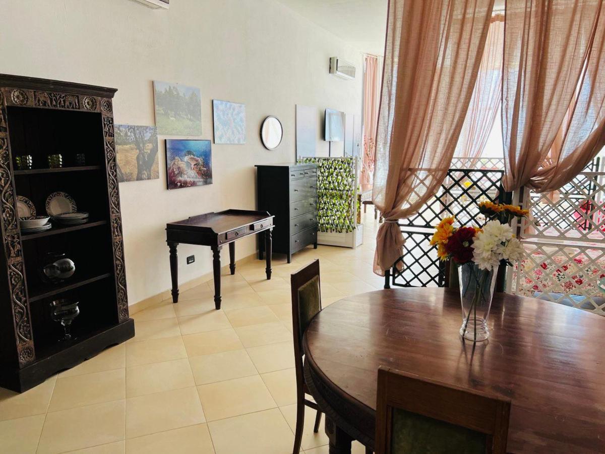 Regina Del Mare Holiday Apartments Тирренія Екстер'єр фото