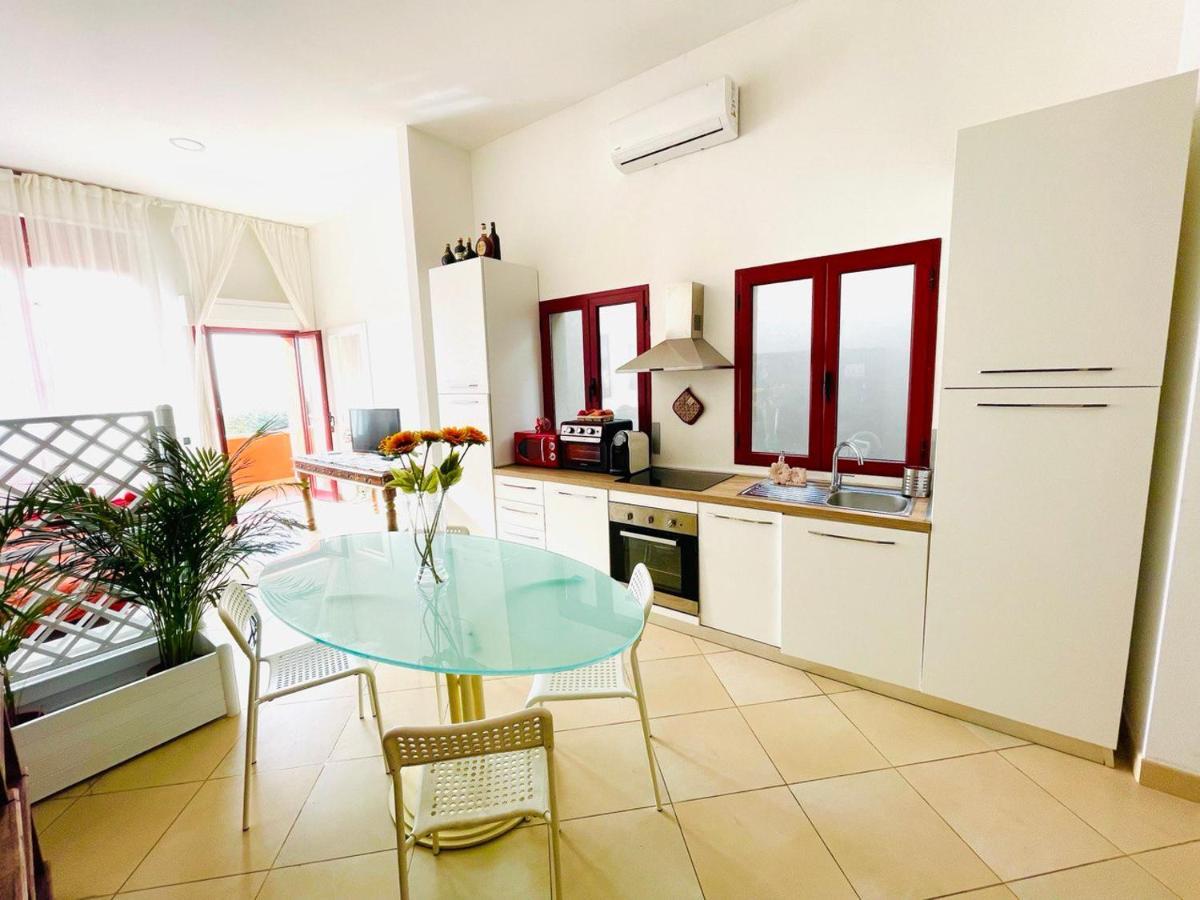 Regina Del Mare Holiday Apartments Тирренія Екстер'єр фото