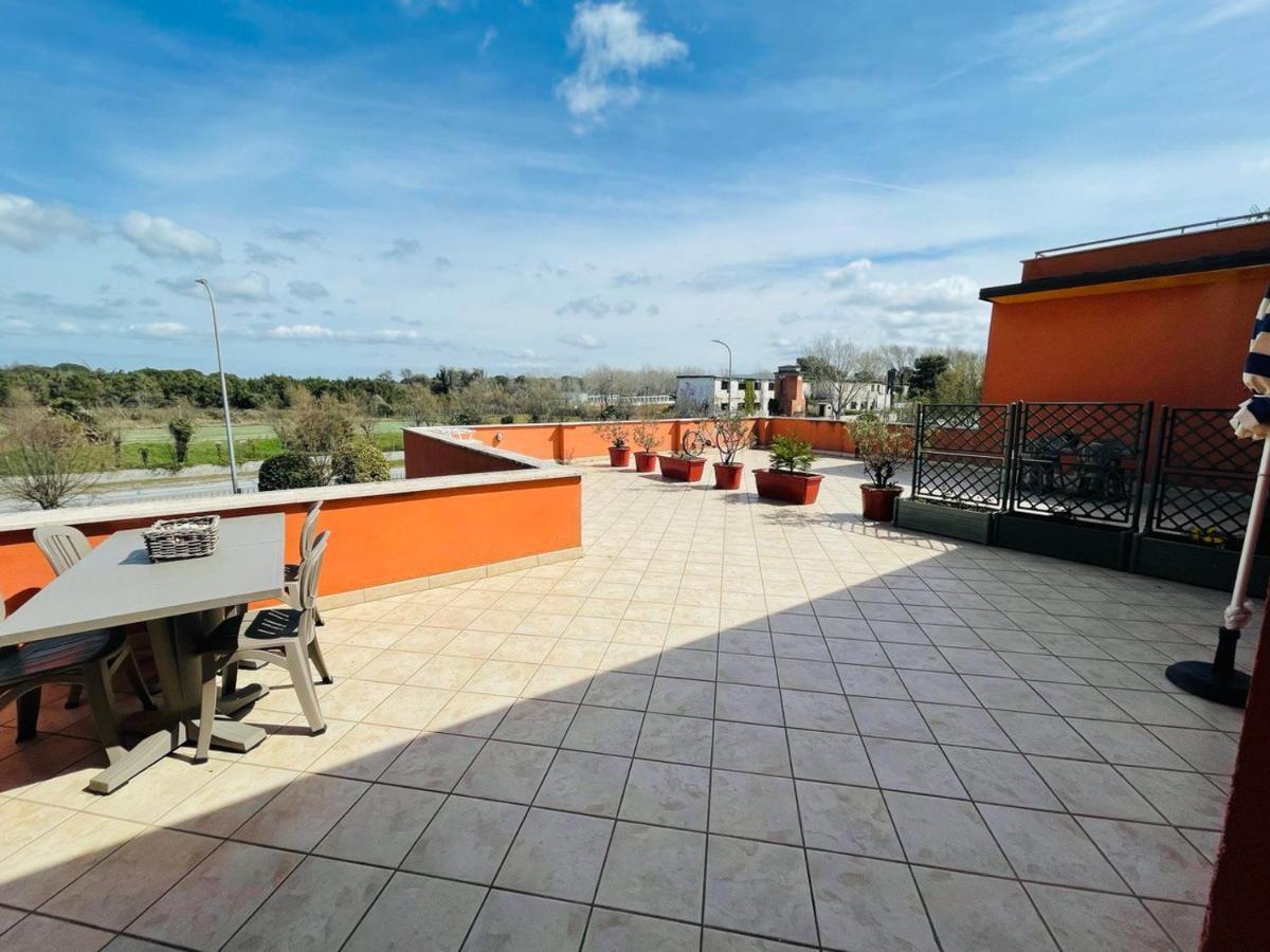 Regina Del Mare Holiday Apartments Тирренія Екстер'єр фото