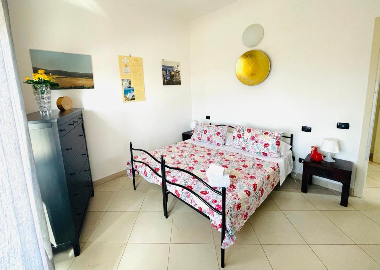 Regina Del Mare Holiday Apartments Тирренія Екстер'єр фото